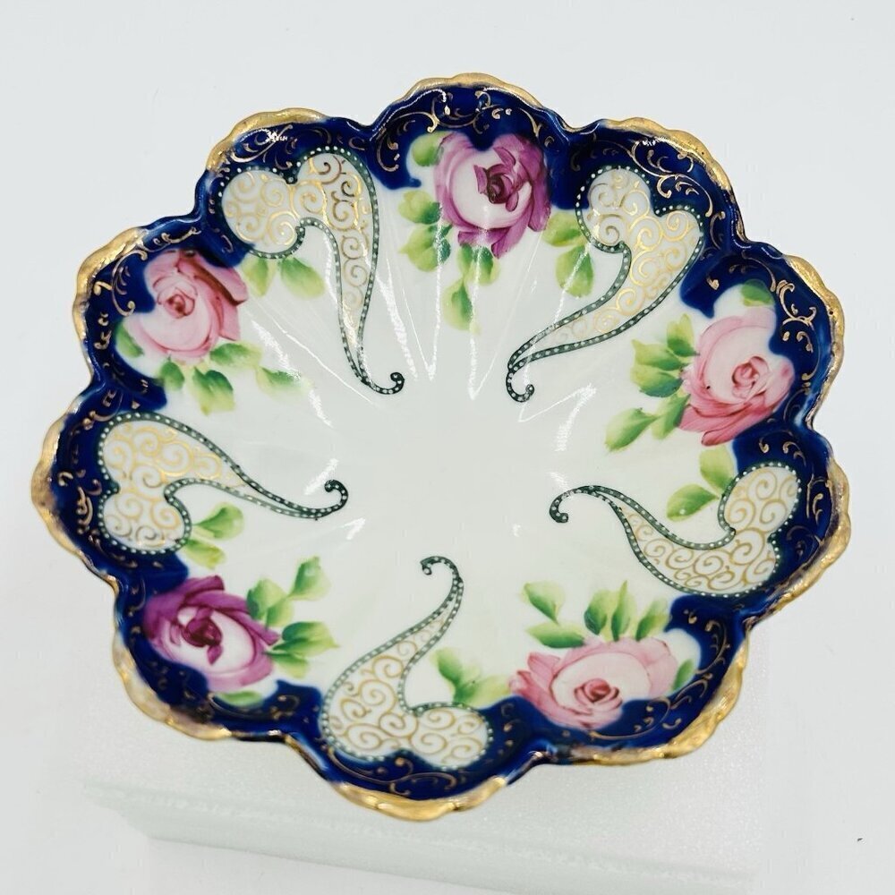 Vintage Porcelain Hand Painted 3-Footed Nut Candy Trinket Dish Japan 8" x 2"